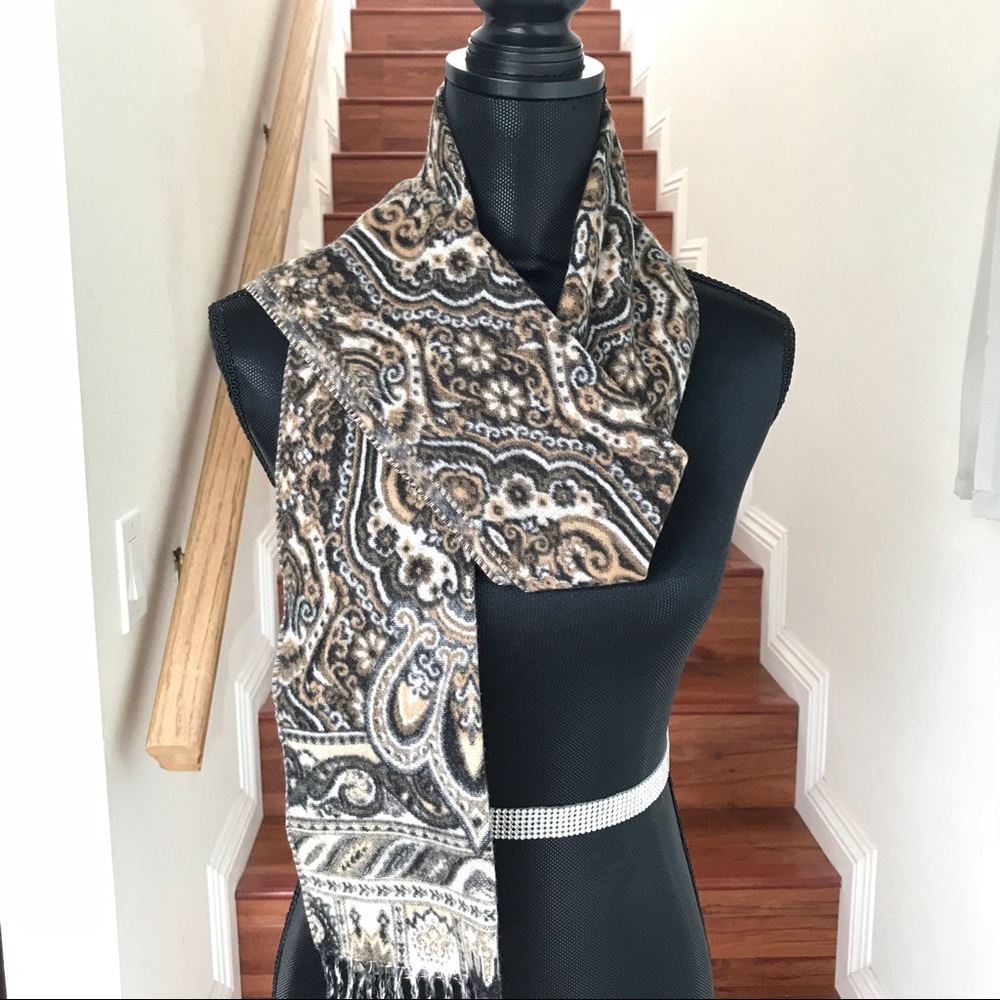 V.FRAAS scarf 🧣 Vintage print